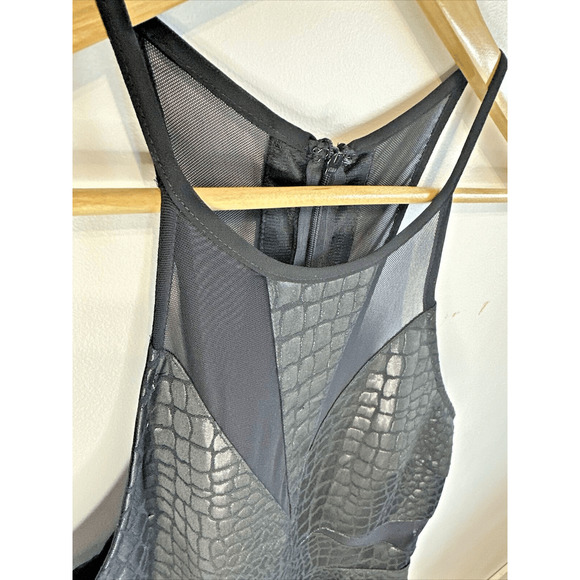 ASTR Fit & Flare Dress Black Mesh Shake Skin Textured Sleeveless womans Medium - Picture 5 of 15